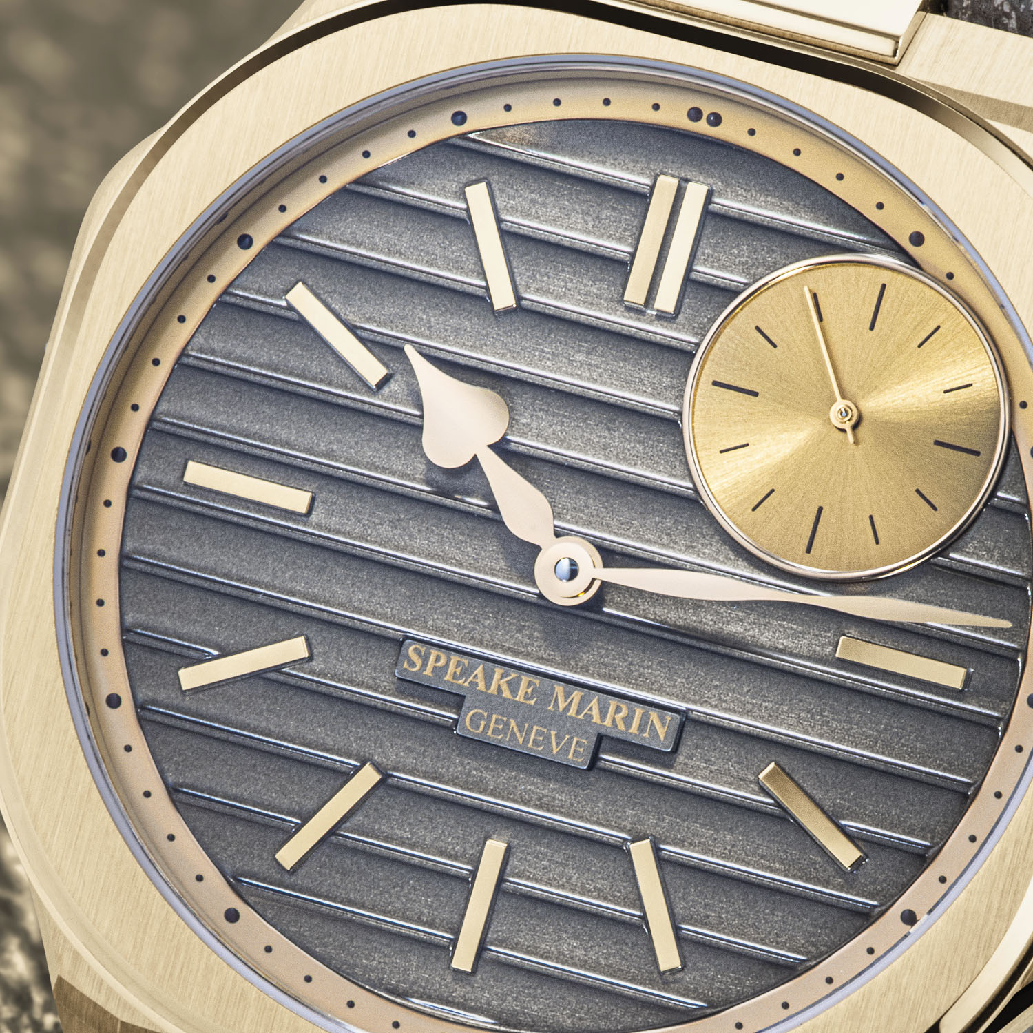 Ripples "Gold" - Speake Marin Detailansicht